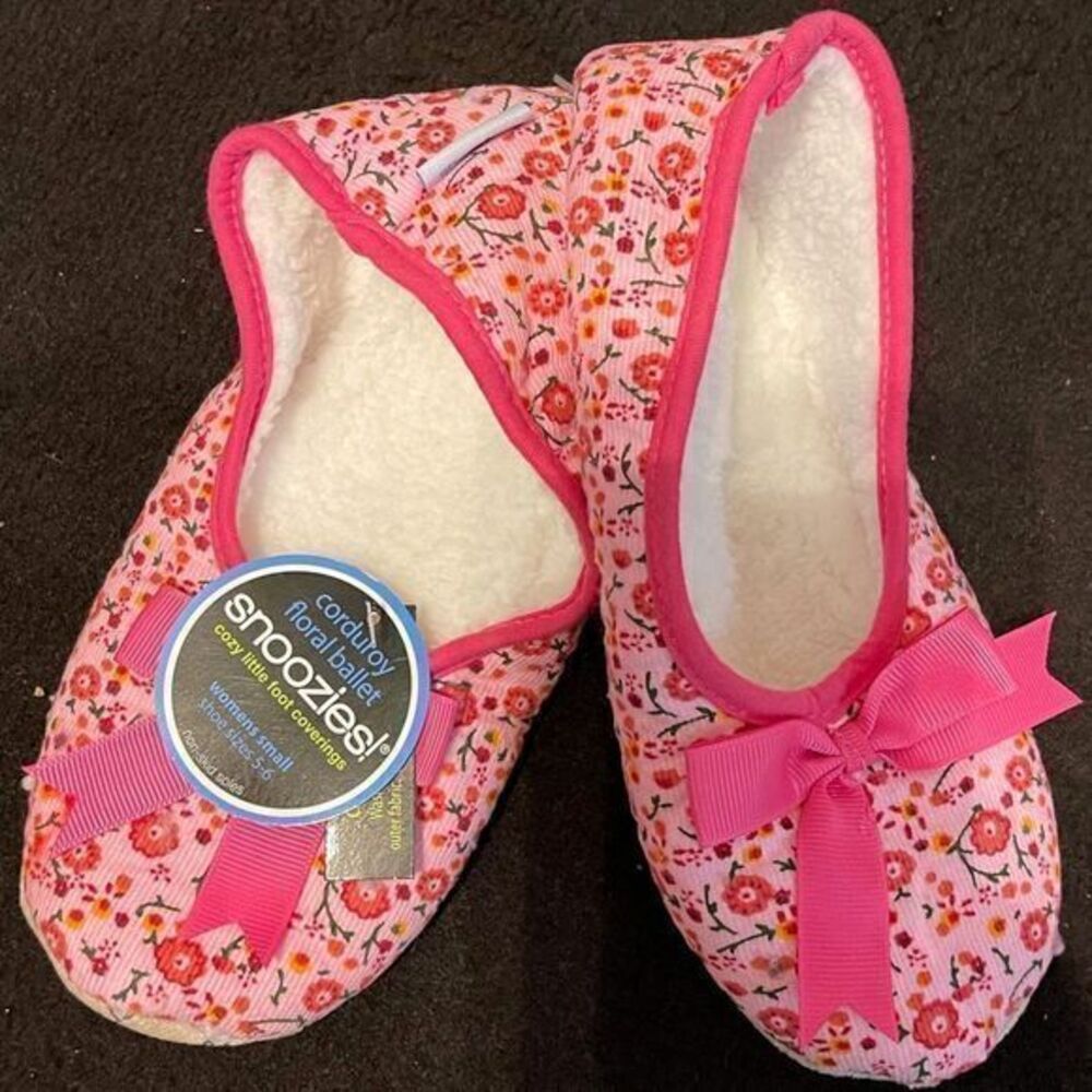 NWT‎ Snoozies Corduroy Floral Ballet Flats